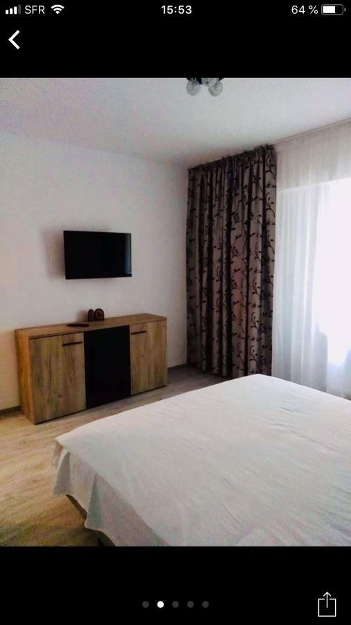 Centre Home Mazepa Galac Kültér fotó